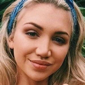 Gabrielle Epstein Biography, Age, Wiki, Height, Weight, Boyfriend ...